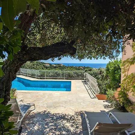 Les Trois Chenes, Piscine Privee & Vue Sur Golfe De Saint Tropez Villa
