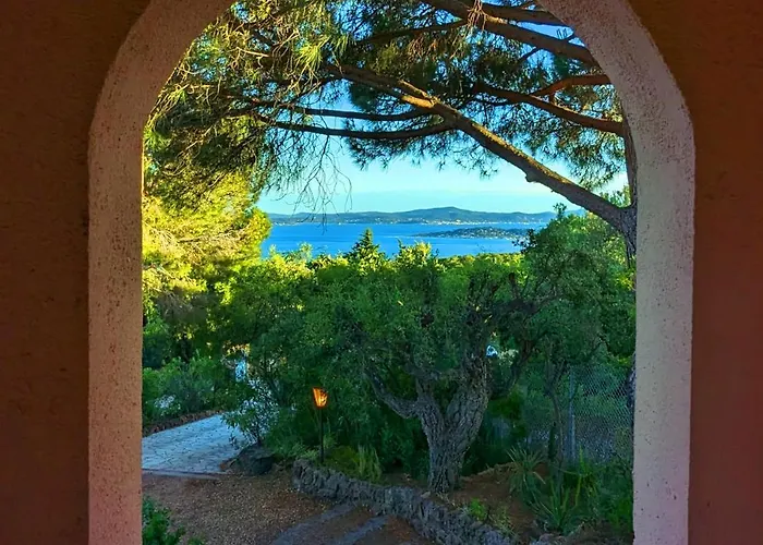 Les Trois Chenes, Piscine Privee & Vue Sur Golfe De Saint Tropez Villa
